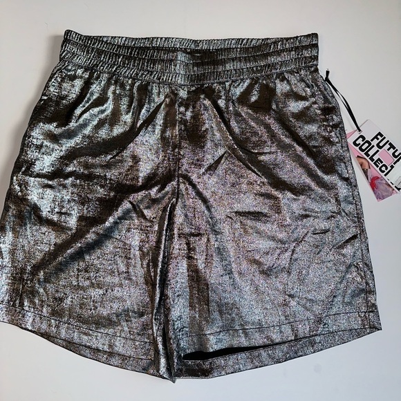 Future Collective Pants - Future Collective Metallic Silver Shorts Women’s Alani Noelle Size M NWT